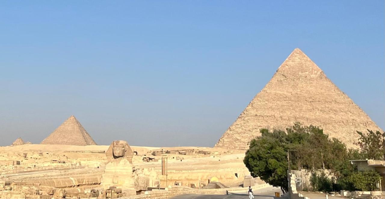 The Gate Hotel Front Pyramids & Sphinx View Kafrat al Jabal Exterior photo